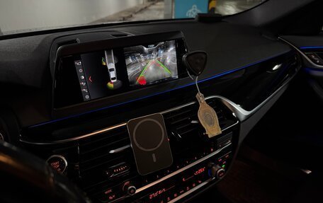 BMW 5 серия, 2018 год, 2 800 000 рублей, 19 фотография