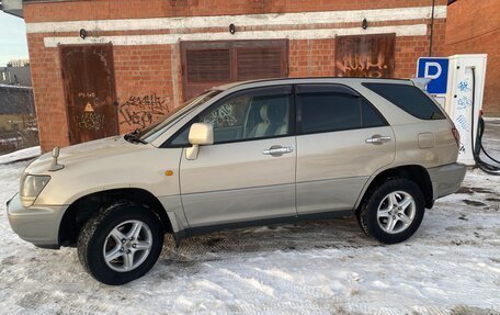 Toyota Harrier, 1999 год, 700 000 рублей, 5 фотография