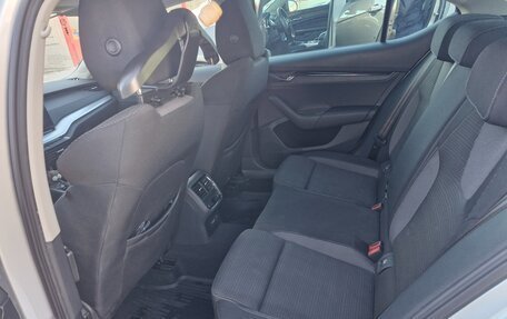 Skoda Octavia IV, 2021 год, 1 800 000 рублей, 8 фотография