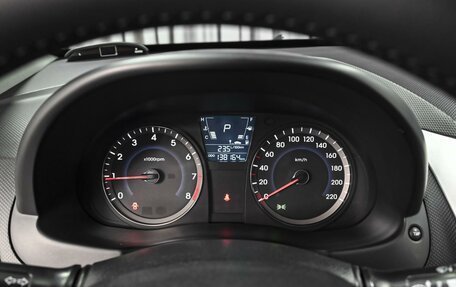 Hyundai Solaris II рестайлинг, 2011 год, 879 000 рублей, 20 фотография