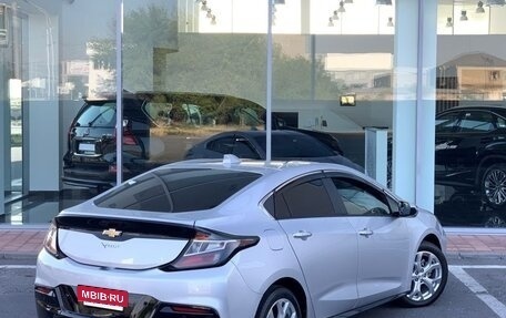 Chevrolet Volt II, 2016 год, 1 860 000 рублей, 2 фотография
