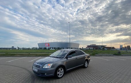 Toyota Avensis III рестайлинг, 2004 год, 699 000 рублей, 3 фотография