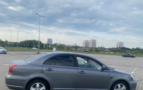 Toyota Avensis III рестайлинг, 2004 год, 699 000 рублей, 6 фотография