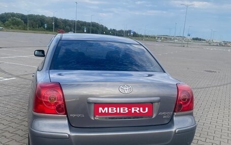 Toyota Avensis III рестайлинг, 2004 год, 699 000 рублей, 8 фотография