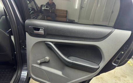 Ford Focus II рестайлинг, 2008 год, 750 000 рублей, 17 фотография