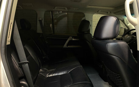 Toyota Land Cruiser 200, 2011 год, 2 785 000 рублей, 11 фотография