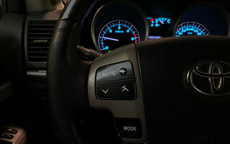 Toyota Land Cruiser 200, 2011 год, 2 785 000 рублей, 17 фотография