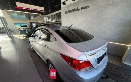 Hyundai Solaris II рестайлинг, 2013 год, 745 000 рублей, 9 фотография