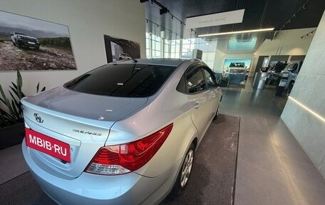 Hyundai Solaris II рестайлинг, 2013 год, 745 000 рублей, 8 фотография