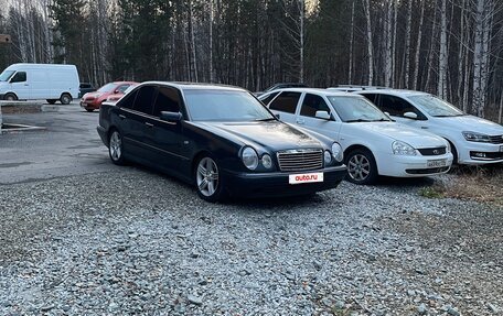 Mercedes-Benz E-Класс, 1995 год, 350 000 рублей, 4 фотография