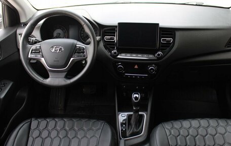 Hyundai Solaris II рестайлинг, 2021 год, 1 799 000 рублей, 19 фотография