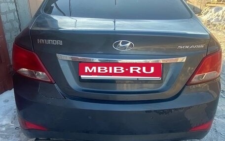 Hyundai Solaris II рестайлинг, 2015 год, 450 000 рублей, 2 фотография