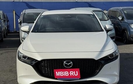 Mazda 3, 2022 год, 1 150 000 рублей, 2 фотография