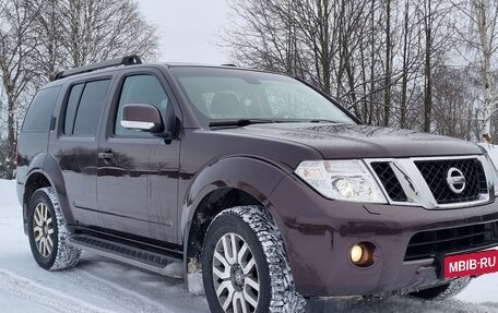 Nissan Pathfinder, 2011 год, 1 550 000 рублей, 1 фотография