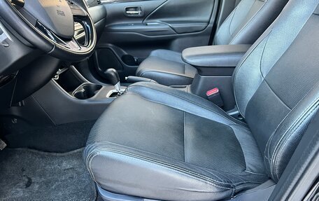 Mitsubishi Outlander III рестайлинг 3, 2016 год, 2 198 000 рублей, 15 фотография