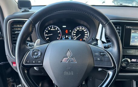 Mitsubishi Outlander III рестайлинг 3, 2016 год, 2 198 000 рублей, 26 фотография