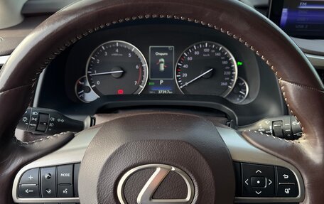 Lexus RX IV рестайлинг, 2019 год, 5 250 000 рублей, 9 фотография