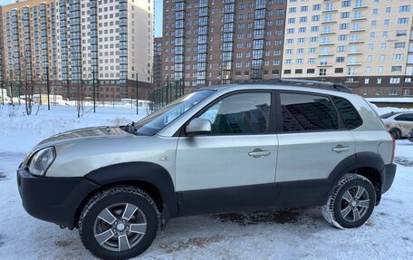 Hyundai Tucson III, 2005 год, 745 000 рублей, 12 фотография