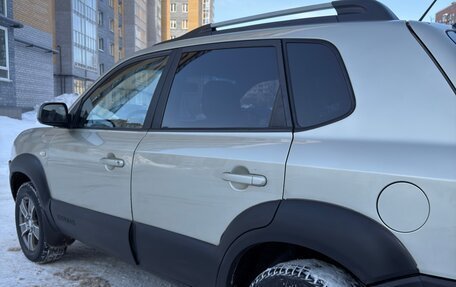 Hyundai Tucson III, 2005 год, 745 000 рублей, 16 фотография