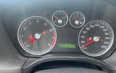 Ford Focus II рестайлинг, 2005 год, 340 000 рублей, 19 фотография