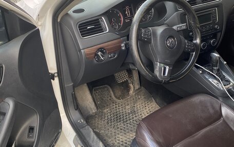 Volkswagen Jetta VI, 2013 год, 550 000 рублей, 14 фотография