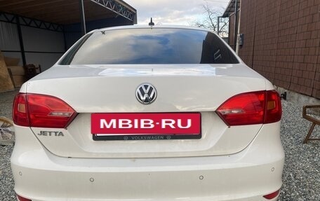 Volkswagen Jetta VI, 2013 год, 550 000 рублей, 10 фотография