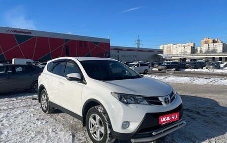 Toyota RAV4, 2013 год, 1 880 000 рублей, 10 фотография
