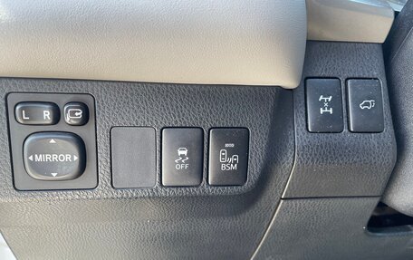 Toyota RAV4, 2013 год, 1 880 000 рублей, 23 фотография