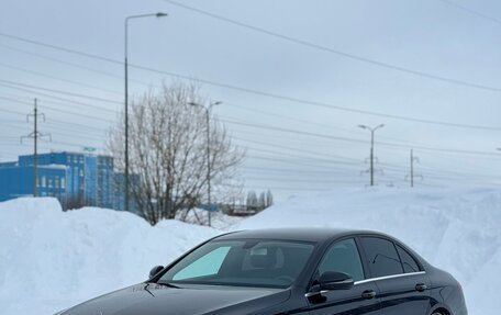 Mercedes-Benz E-Класс, 2018 год, 2 200 000 рублей, 3 фотография