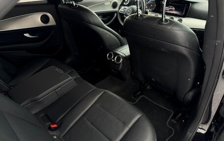 Mercedes-Benz E-Класс, 2018 год, 2 200 000 рублей, 11 фотография