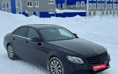 Mercedes-Benz E-Класс, 2018 год, 2 200 000 рублей, 2 фотография