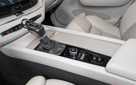 Volvo XC60 II, 2018 год, 3 990 000 рублей, 14 фотография