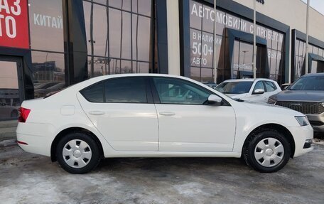 Skoda Octavia, 2019 год, 1 600 000 рублей, 3 фотография
