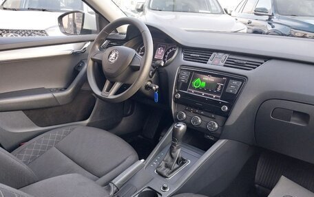 Skoda Octavia, 2019 год, 1 600 000 рублей, 9 фотография