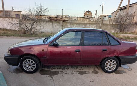 Daewoo Nexia I рестайлинг, 2000 год, 120 000 рублей, 2 фотография