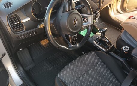 KIA Rio IV, 2018 год, 1 385 000 рублей, 6 фотография