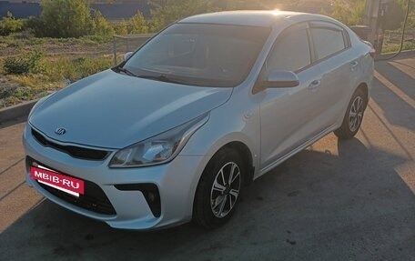 KIA Rio IV, 2018 год, 1 385 000 рублей, 4 фотография