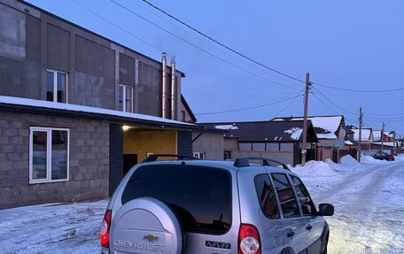 Chevrolet Niva I рестайлинг, 2019 год, 915 000 рублей, 5 фотография