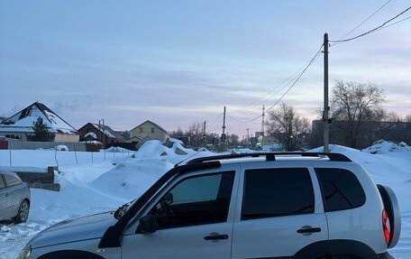 Chevrolet Niva I рестайлинг, 2019 год, 915 000 рублей, 8 фотография