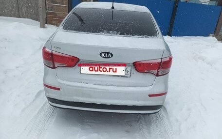 KIA Rio III рестайлинг, 2015 год, 760 000 рублей, 3 фотография