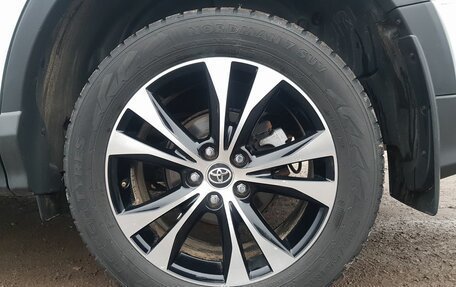 Toyota RAV4, 2018 год, 2 595 000 рублей, 20 фотография