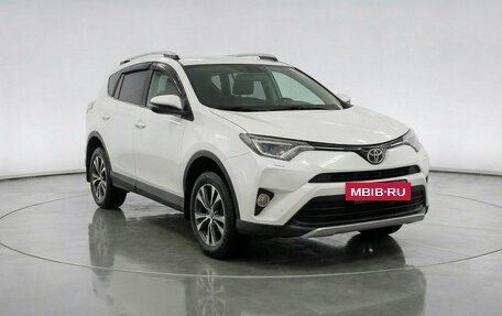 Toyota RAV4, 2018 год, 2 595 000 рублей, 3 фотография