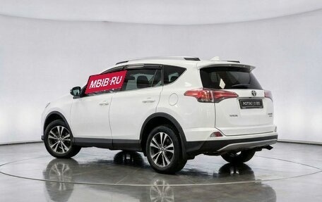 Toyota RAV4, 2018 год, 2 595 000 рублей, 4 фотография