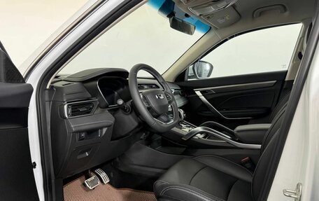 Geely Atlas, 2024 год, 2 380 000 рублей, 8 фотография