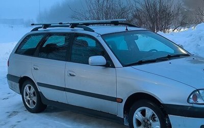 Toyota Avensis III рестайлинг, 2001 год, 350 000 рублей, 1 фотография