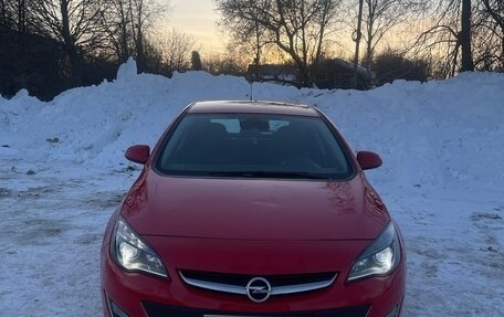 Opel Astra J, 2014 год, 1 250 000 рублей, 1 фотография