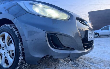 Hyundai Solaris II рестайлинг, 2011 год, 650 000 рублей, 5 фотография