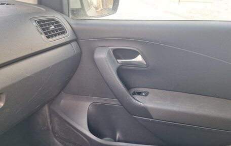 Volkswagen Polo VI (EU Market), 2012 год, 750 000 рублей, 8 фотография