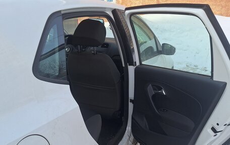 Volkswagen Polo VI (EU Market), 2012 год, 750 000 рублей, 6 фотография