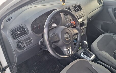 Volkswagen Polo VI (EU Market), 2012 год, 750 000 рублей, 4 фотография